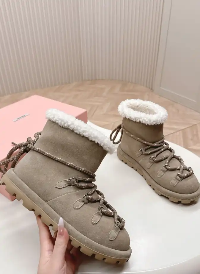 hype Miu Miu Boots