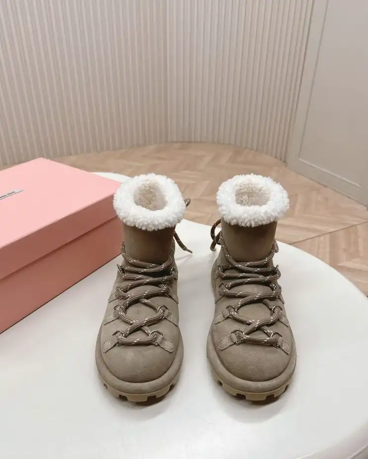 hype Miu Miu Boots