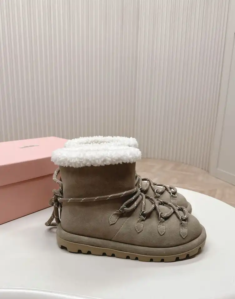 hype Miu Miu Boots