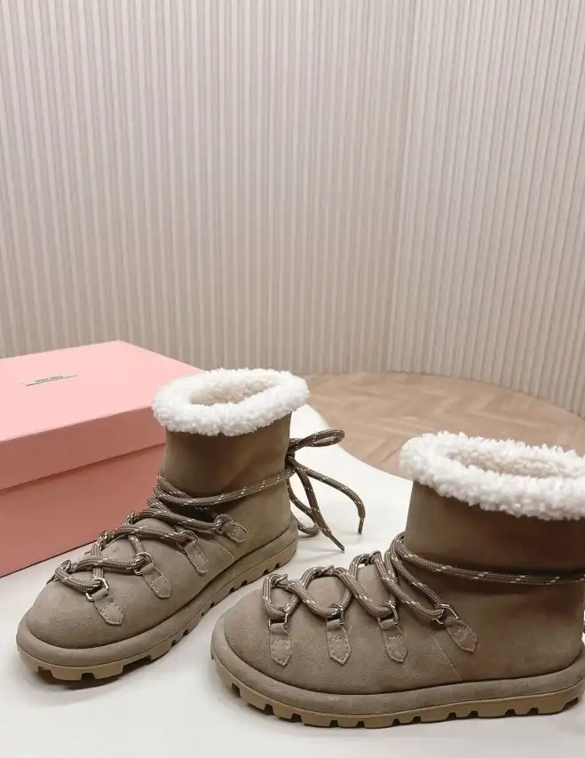 hype Miu Miu Boots