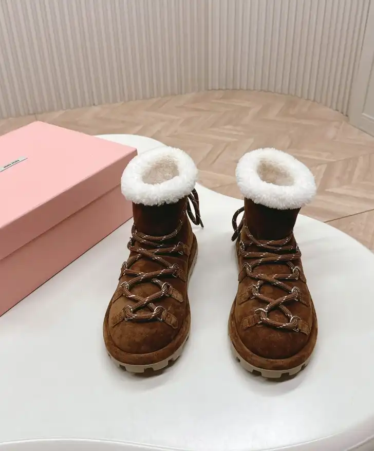 hype Miu Miu Boots