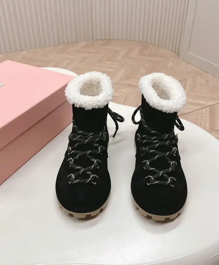 hype Miu Miu Boots