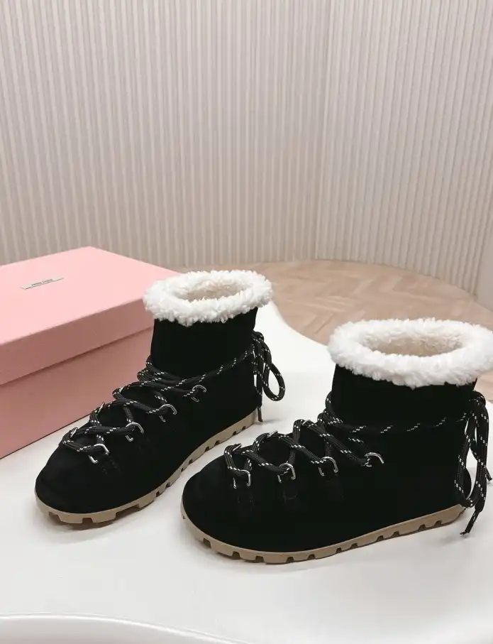 hype Miu Miu Boots