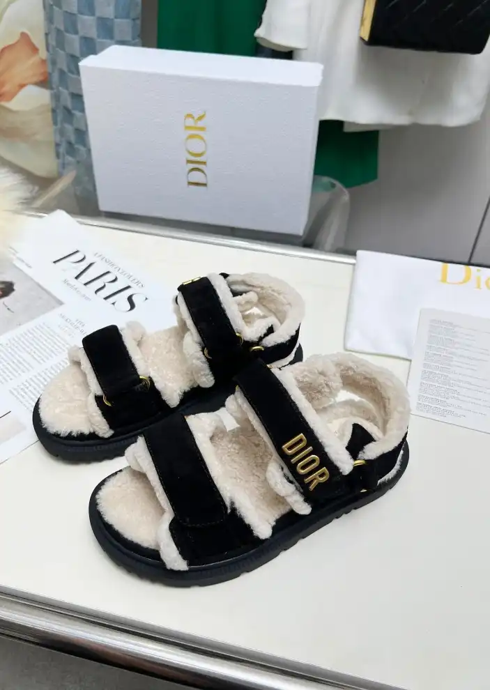 hype Christian Dior Sandals