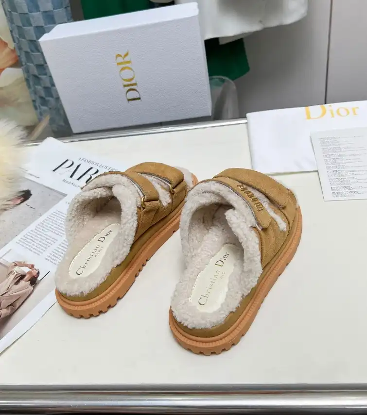 hype Christian Dior Sandals