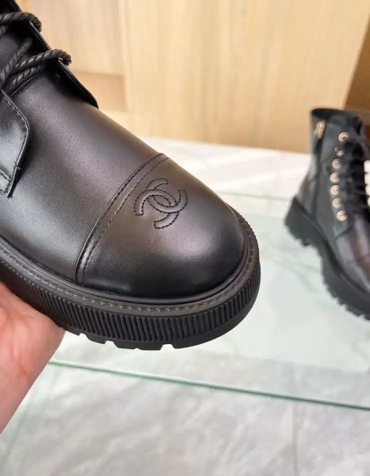 hype Chanel Boots