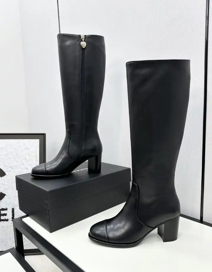 hype Chanel Boots