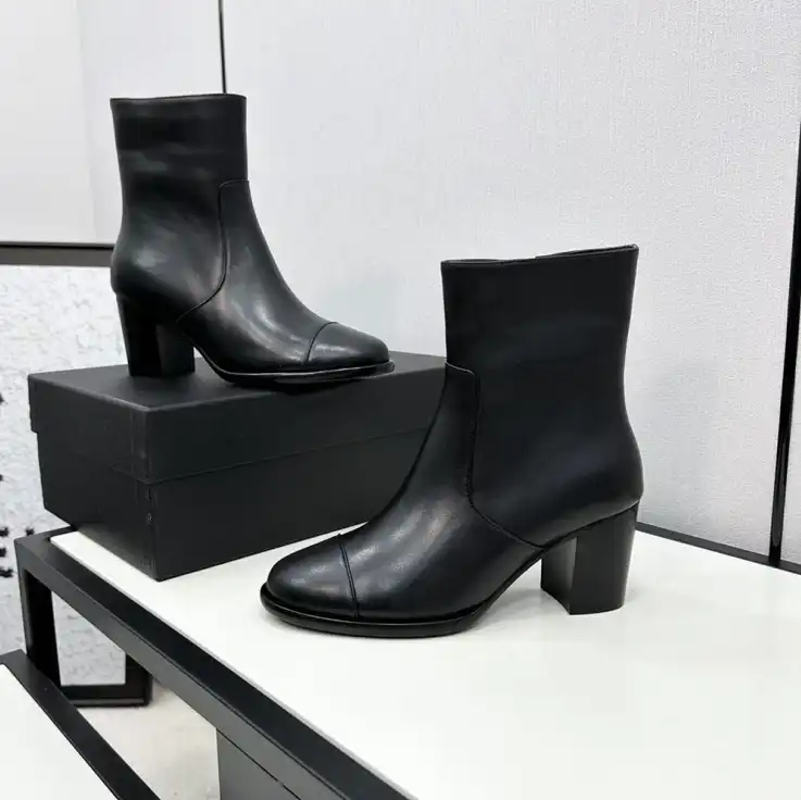 hype Chanel Boots