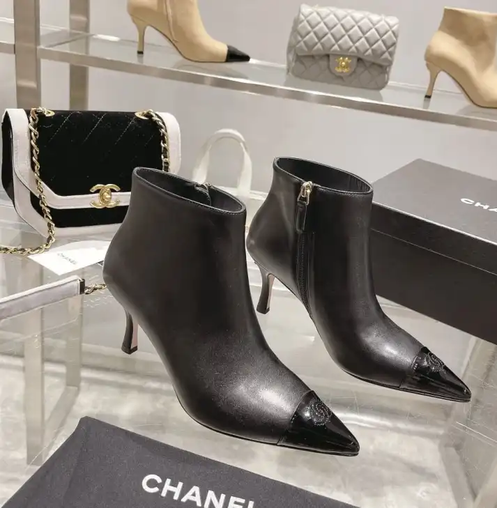 hype Chanel Boots