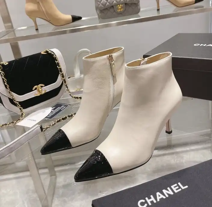 hype Chanel Boots