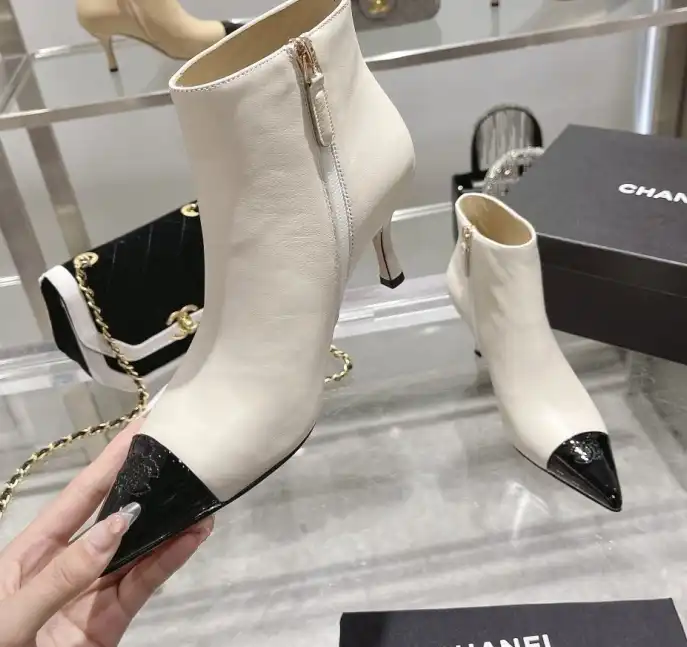 hype Chanel Boots