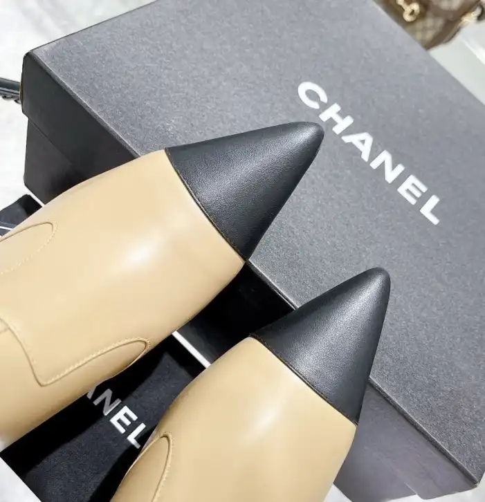 hype Chanel Boots