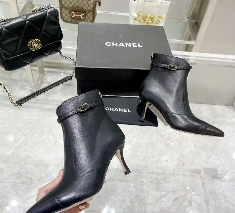 hype Chanel Boots