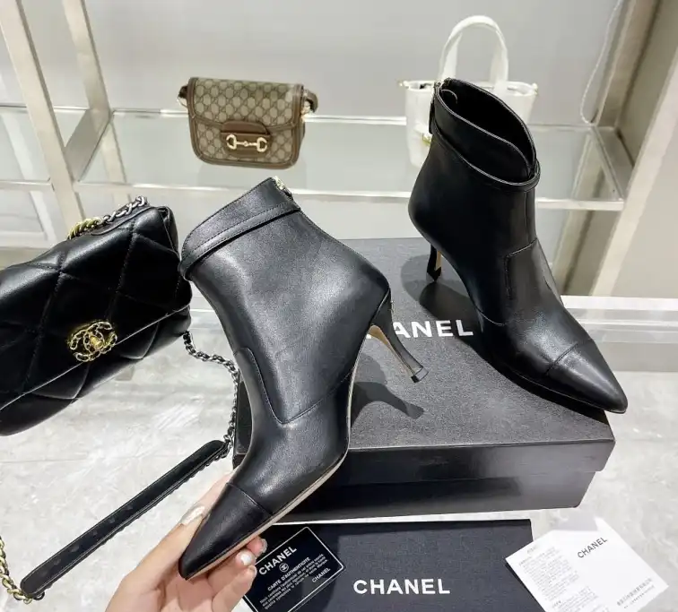 hype Chanel Boots