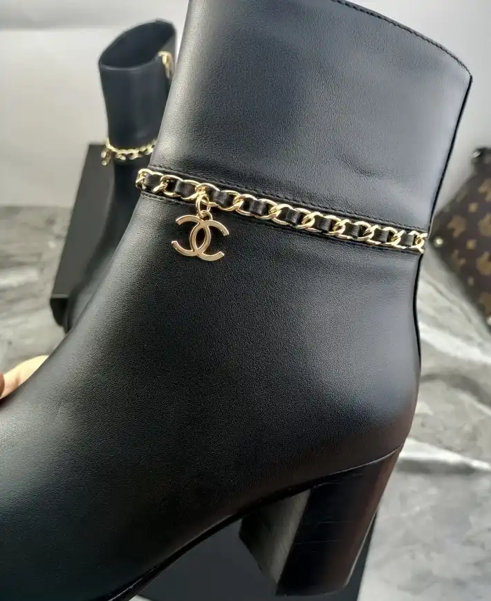 hype Chanel Boots