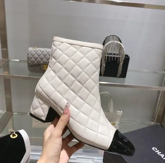 hype Chanel Boots