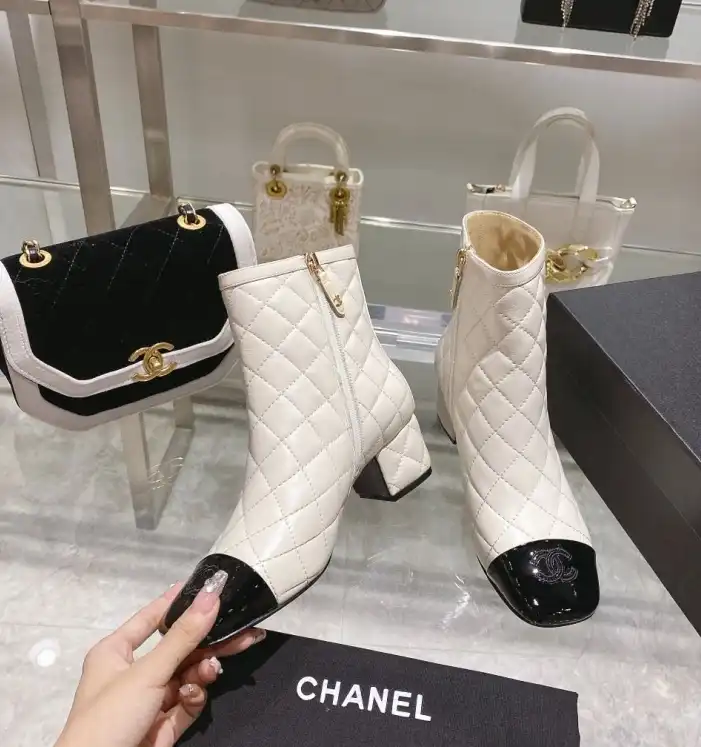 hype Chanel Boots