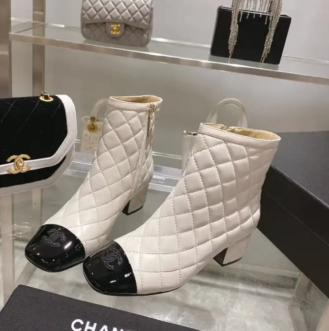 hype Chanel Boots