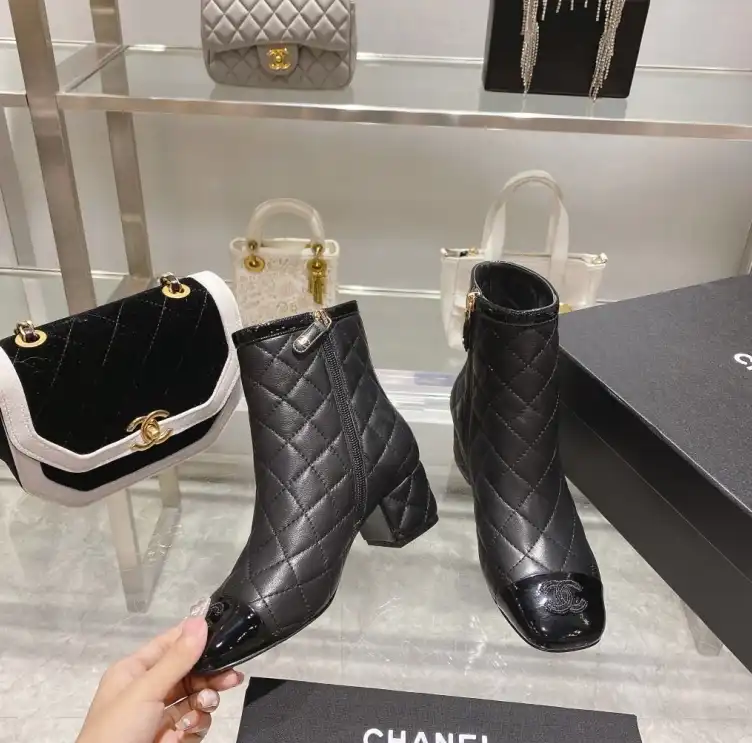 hype Chanel Boots