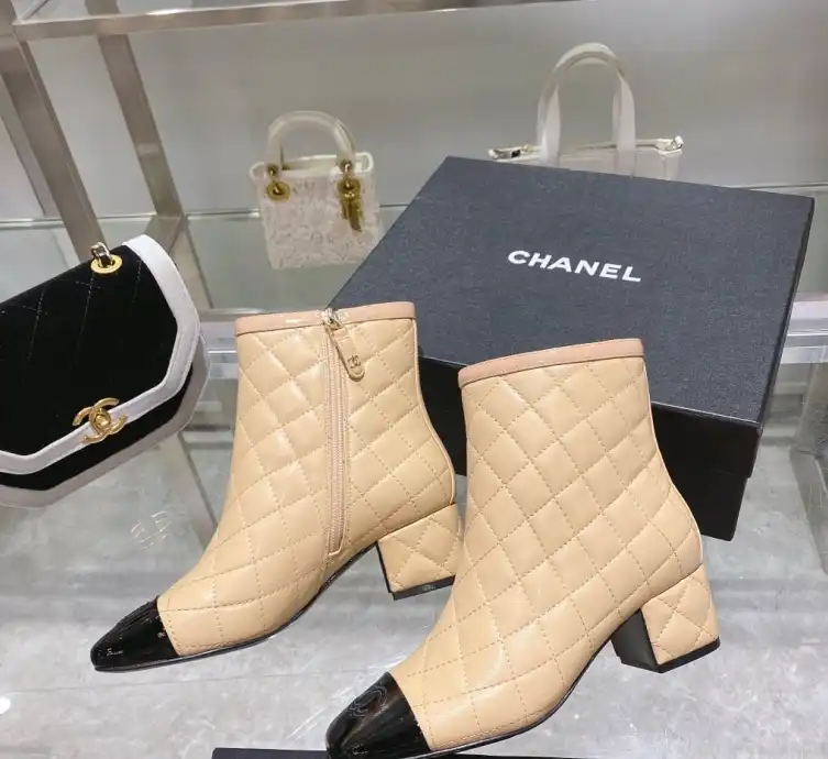 hype Chanel Boots