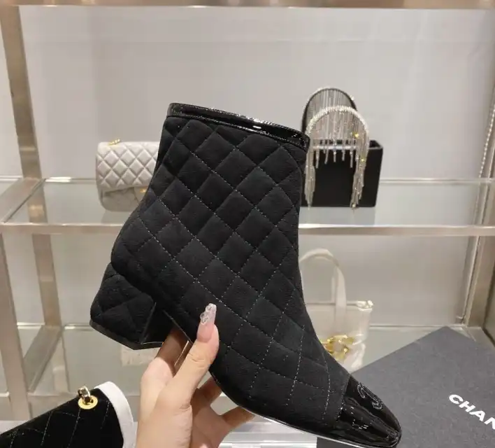 hype Chanel Boots