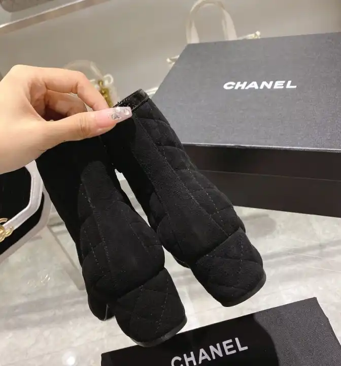 hype Chanel Boots