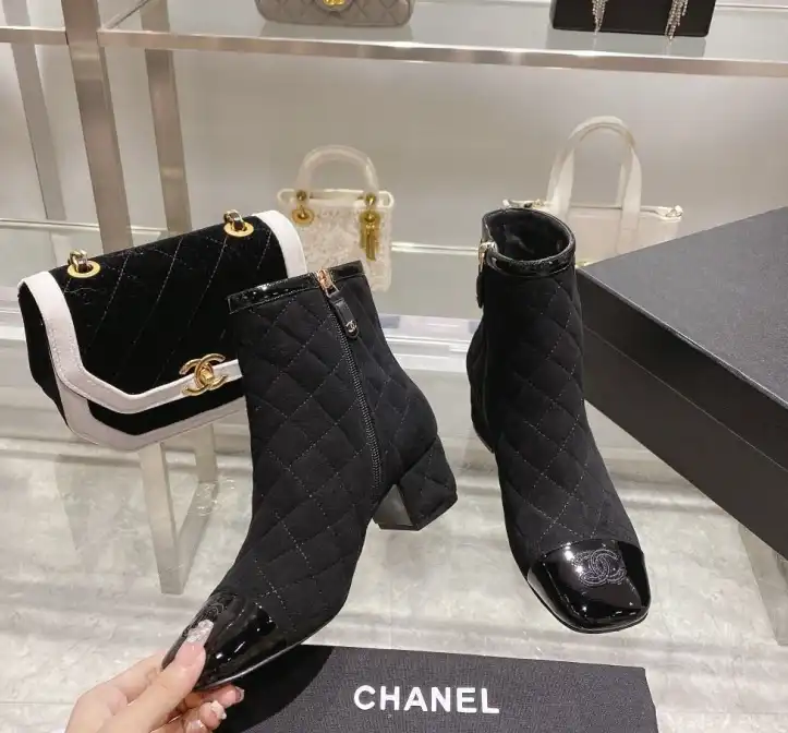 hype Chanel Boots