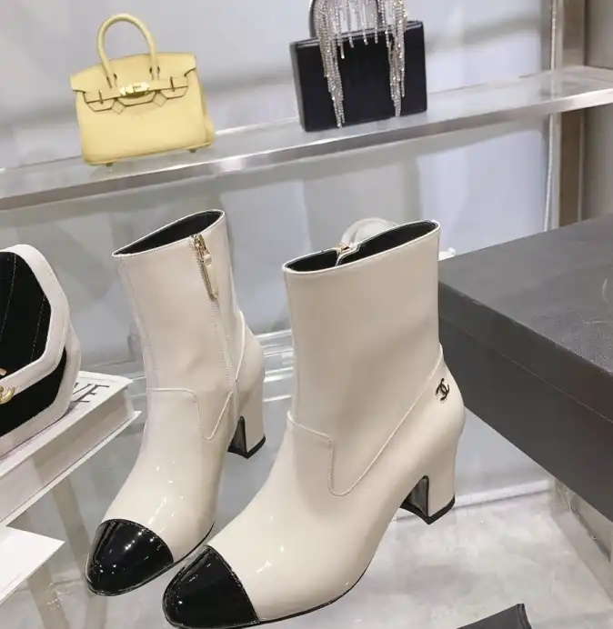 hype Chanel Boots