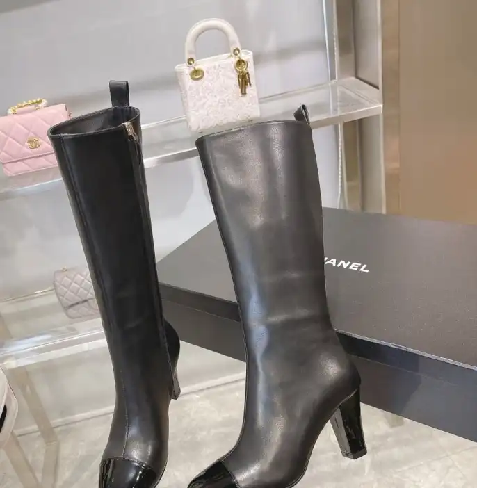 hype Chanel Boots