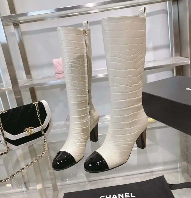 hype Chanel Boots