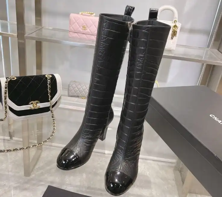 hype Chanel Boots