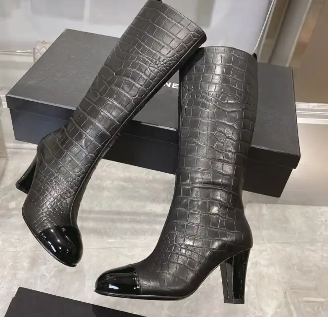 hype Chanel Boots