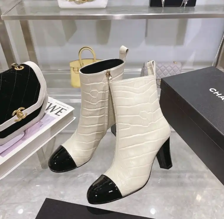 hype Chanel Boots