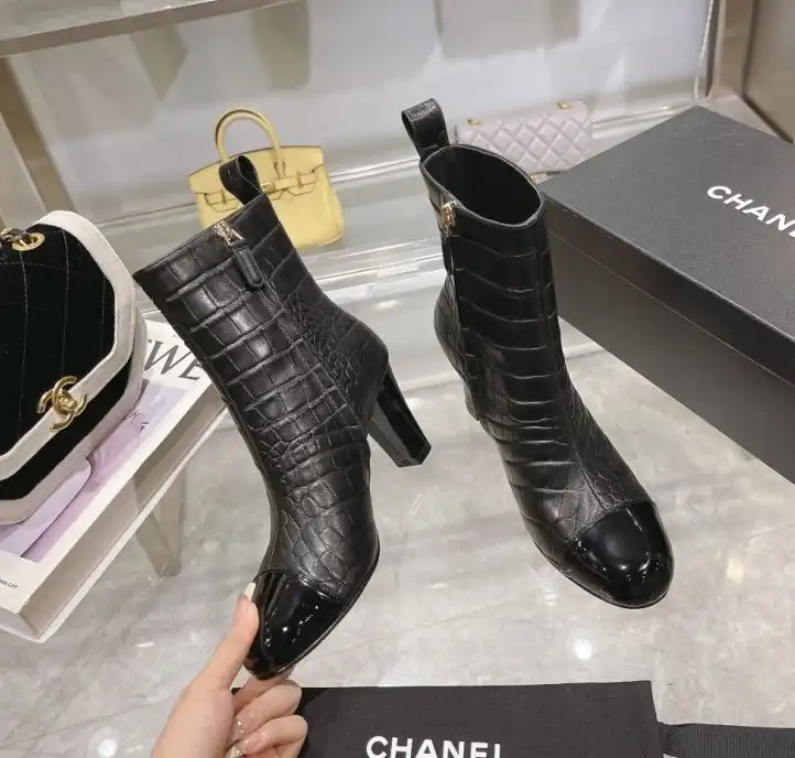 hype Chanel Boots