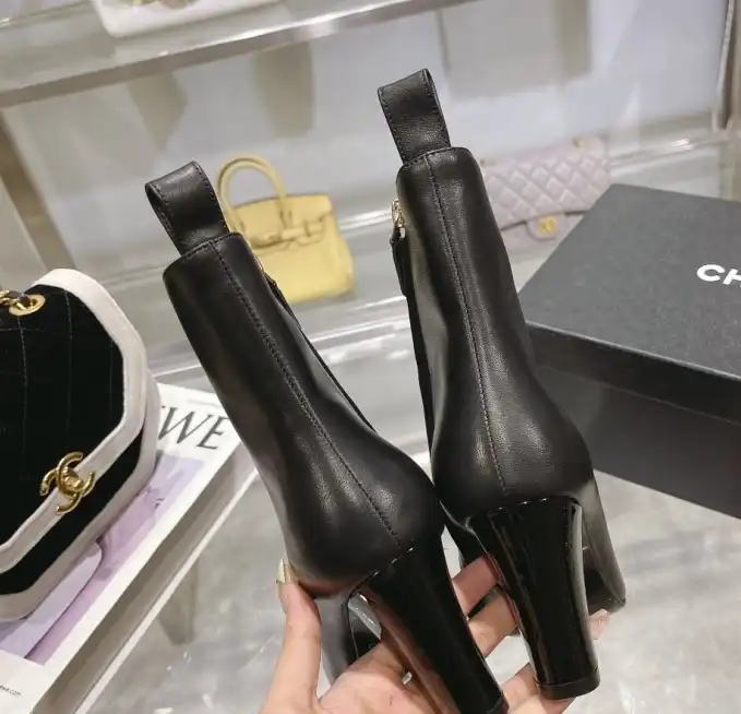 hype Chanel Boots