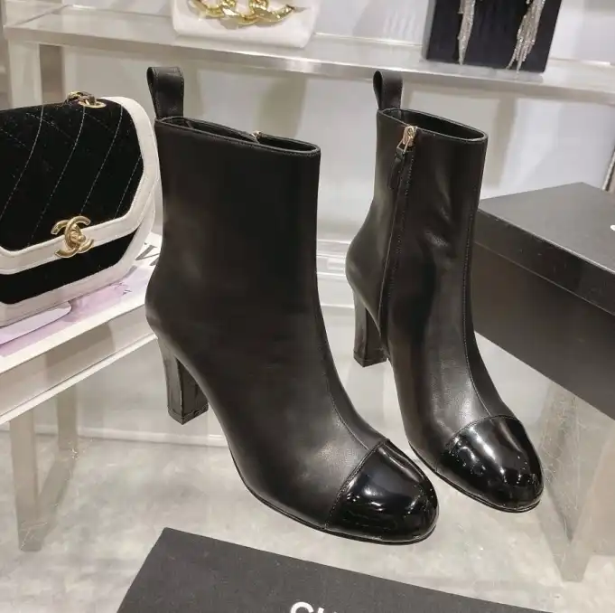 hype Chanel Boots