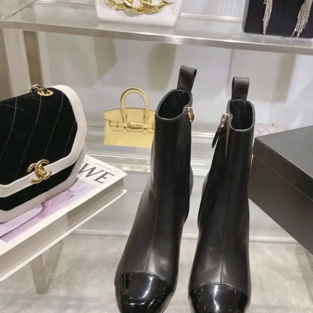 hype Chanel Boots