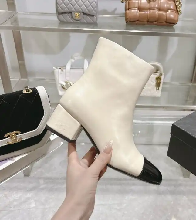 hype Chanel Boots