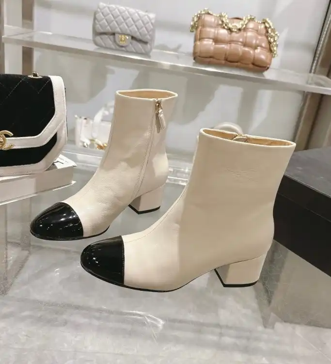 hype Chanel Boots