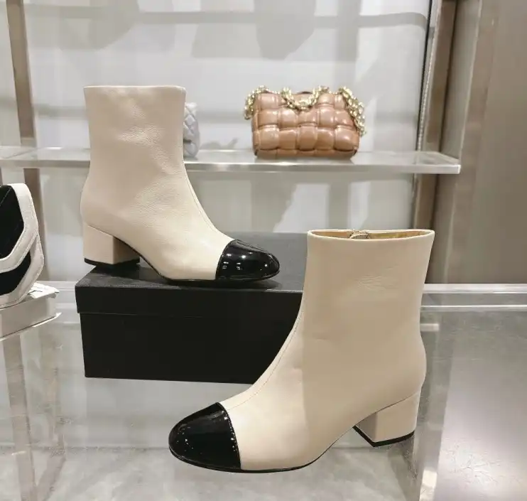 hype Chanel Boots