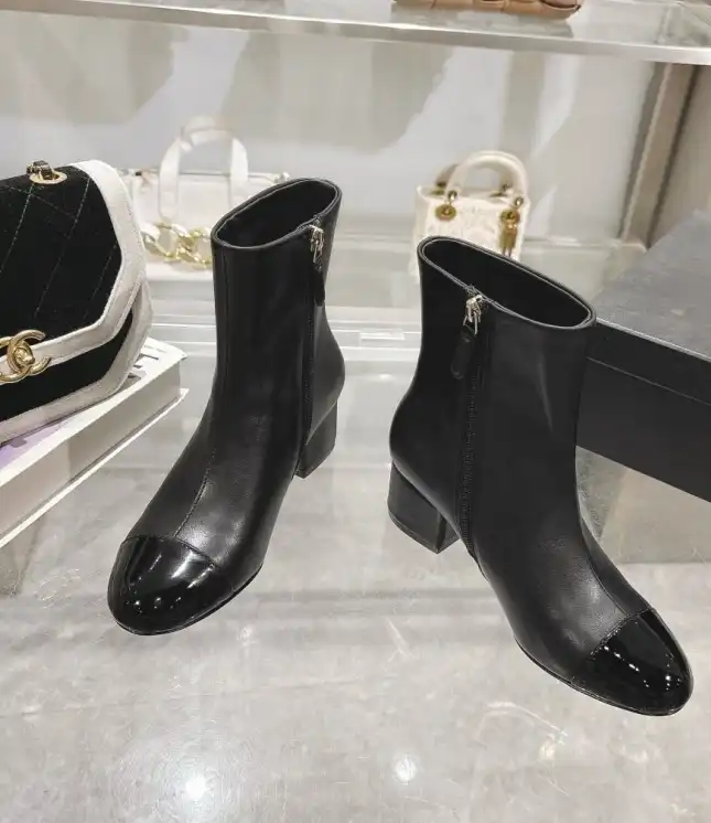 hype Chanel Boots