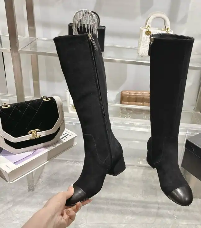 hype Chanel Boots