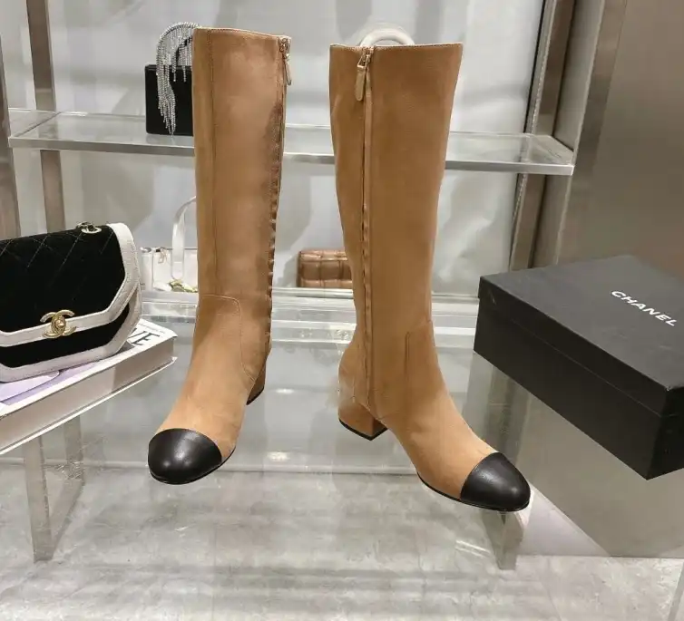 hype Chanel Boots