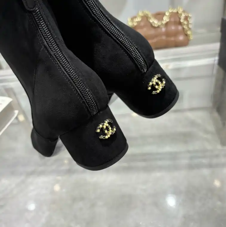 hype Chanel Boots