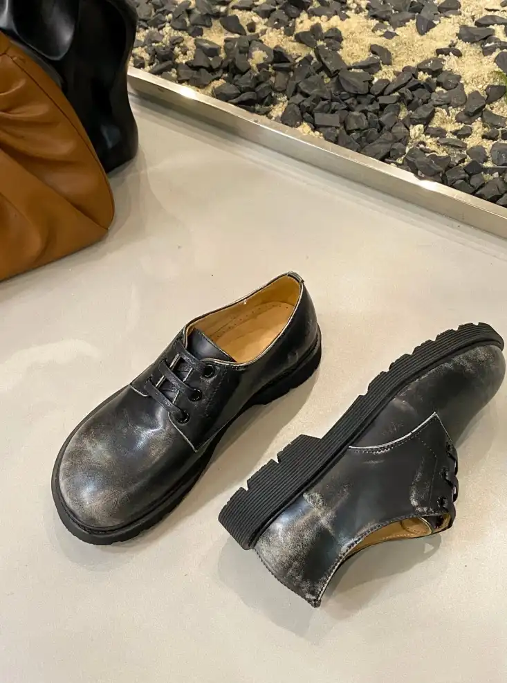 hype Loewe Leather Shoes