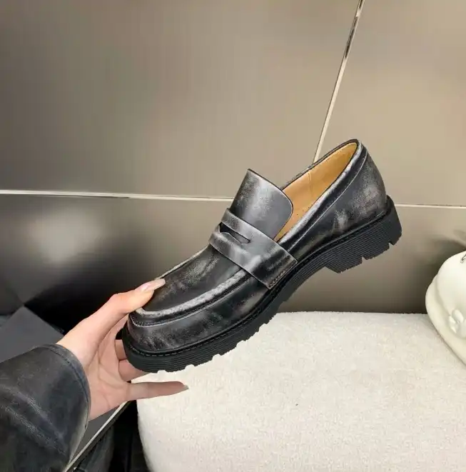 hype Loewe Leather Shoes