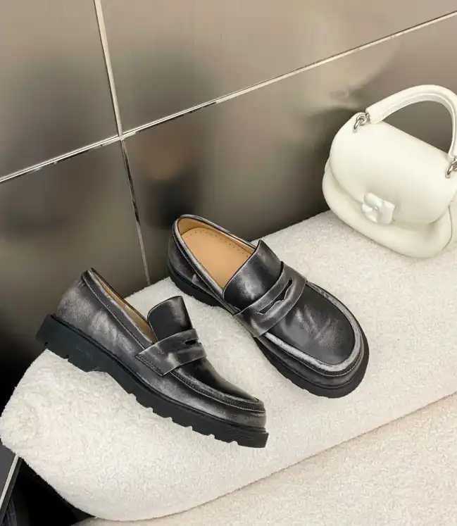 hype Loewe Leather Shoes