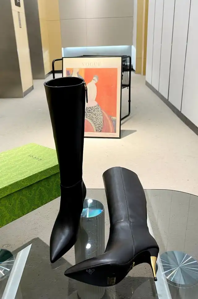 hype Gucci Boots