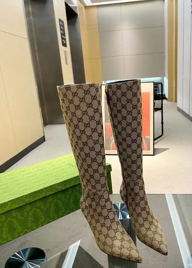 hype Gucci Boots