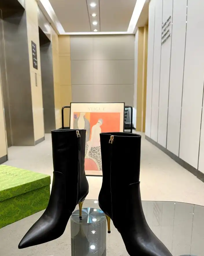 hype Gucci Boots